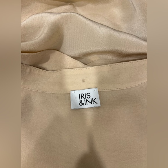 Iris & ink silk blouse. With detachable scarf. Size 6 - Picture 5 of 5